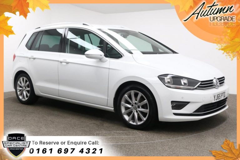 Used 2015 WHITE VOLKSWAGEN GOLF SV MPV 2.0 GT TDI DSG 5d AUTO 148 BHP DIESEL (reg. 2015-12-24) (Automatic) for sale in Stockport