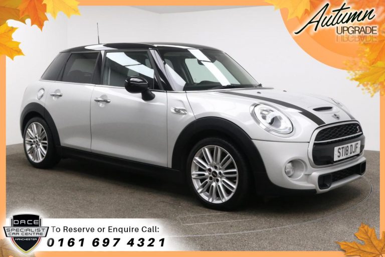 Used 2018 SILVER MINI HATCH COOPER Hatchback 2.0 COOPER S 5d AUTO 189 BHP PETROL (reg. 2018-03-27) (Automatic) for sale in Stockport