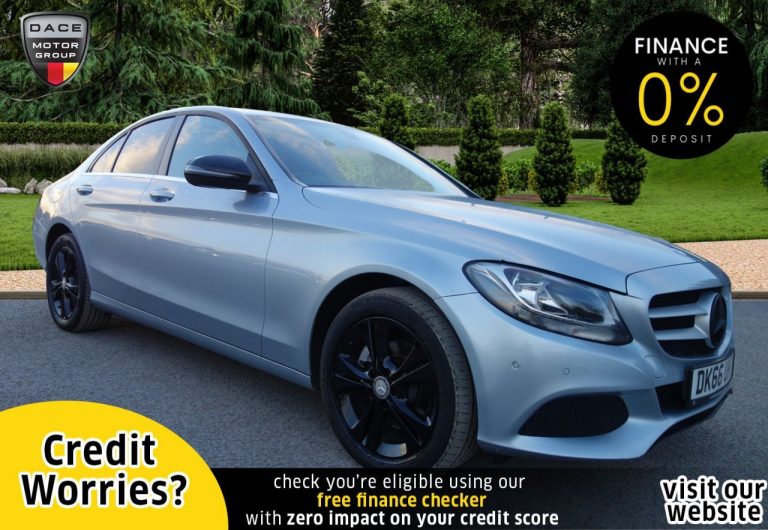 Used 2016 SILVER MERCEDES-BENZ C-CLASS Saloon 2.1 C 220 D SE EXECUTIVE EDITION 4d 170 BHP DIESEL (reg. 2016-09-29) (Automatic) for sale in Stockport