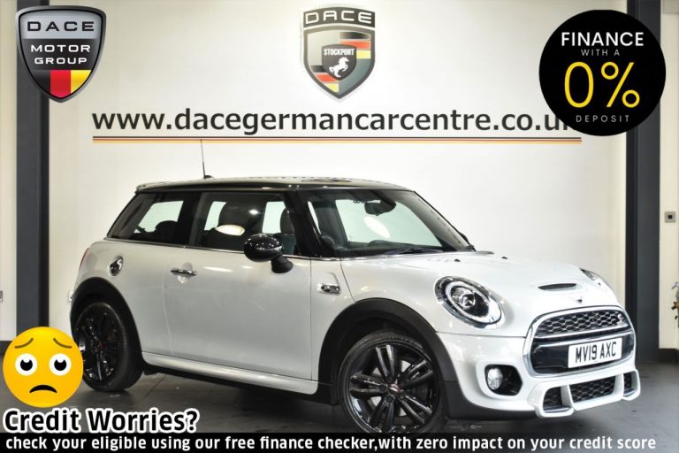 Used 2019 SILVER MINI HATCH COOPER Hatchback 2.0 COOPER S SPORT 3DR AUTO 190 BHP PETROL (reg. 2019-03-01) (Automatic) for sale in Stockport