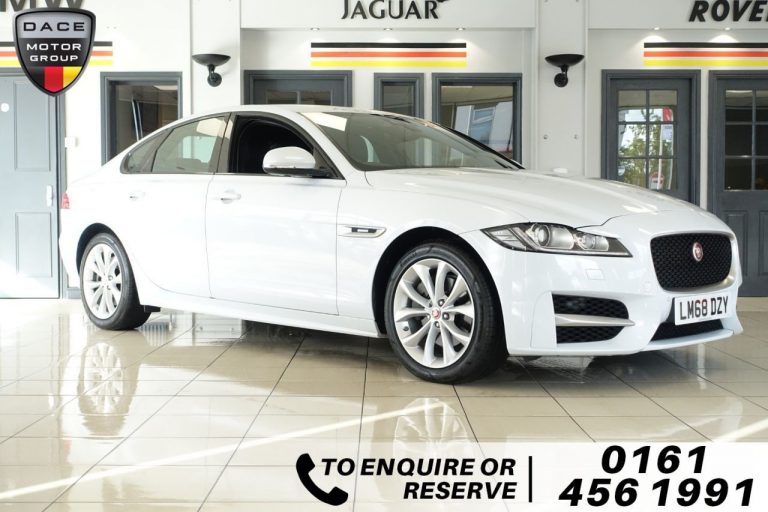 Used 2019 WHITE JAGUAR XF Saloon 2.0 R-SPORT 4d 247 BHP PETROL (reg. 2019-01-01) (Automatic) for sale in Stockport