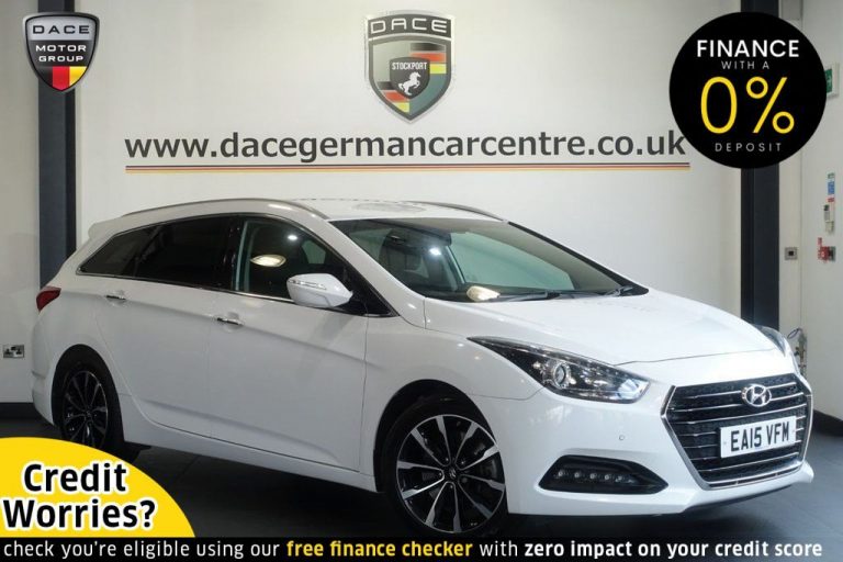 Used 2015 WHITE HYUNDAI I40 Estate 1.7 CRDI SE NAV BLUE DRIVE 5DR AUTO 139 BHP DIESEL (reg. 2015-08-28) (Automatic) for sale in Stockport
