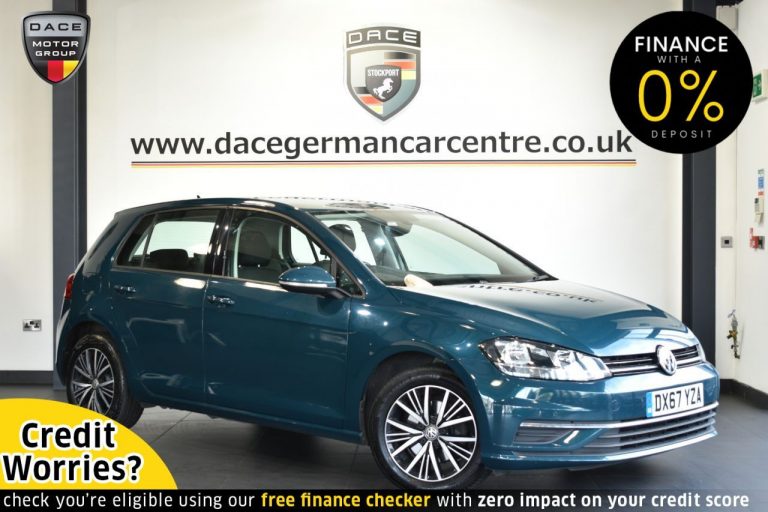 Used 2017 GREEN VOLKSWAGEN GOLF Hatchback 1.6 SE NAVIGATION TDI BLUEMOTION TECHNOLOGY DSG 5DR AUTO 114 BHP DIESEL (reg. 2017-11-29) (Automatic) for sale in Stockport
