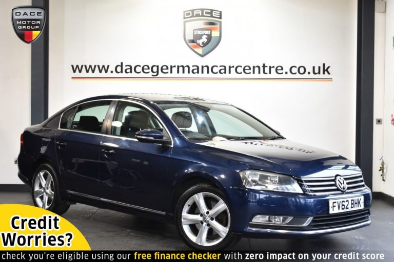 Used 2012 BLUE VOLKSWAGEN PASSAT Saloon 2.0 SE TDI BLUEMOTION TECHNOLOGY DSG 4DR 139 BHP DIESEL (reg. 2012-09-26) (Automatic) for sale in Stockport