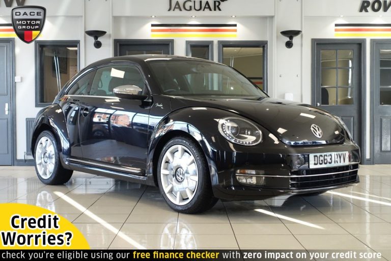 Used 2013 BLACK VOLKSWAGEN BEETLE Hatchback 2.0 FENDER EDITION TDI DSG 3d AUTO 139 BHP DIESEL (reg. 2013-09-09) (Automatic) for sale in Stockport