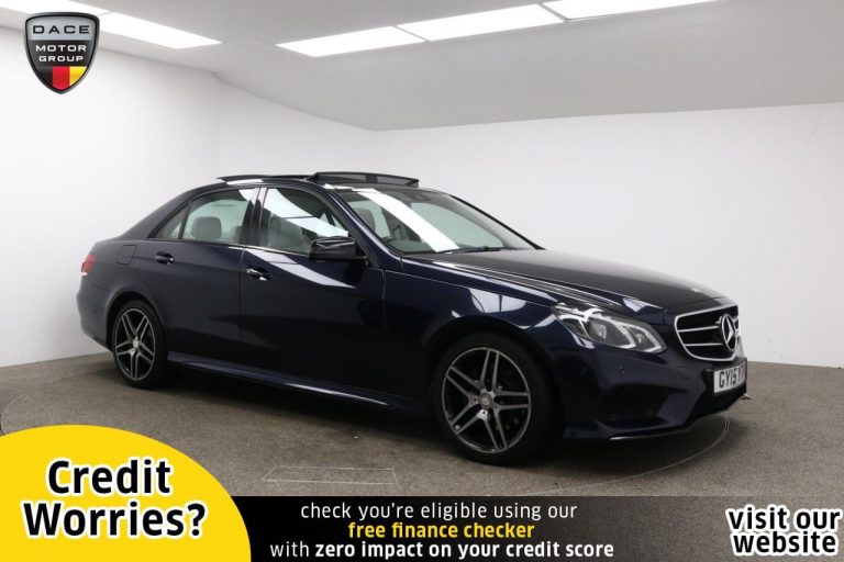 Used 2015 BLUE MERCEDES-BENZ E-CLASS Saloon 2.1 E220 BLUETEC AMG NIGHT EDITION PREMIUM 4d AUTO 174 BHP DIESEL (reg. 2015-06-25) (Automatic) for sale in Stockport