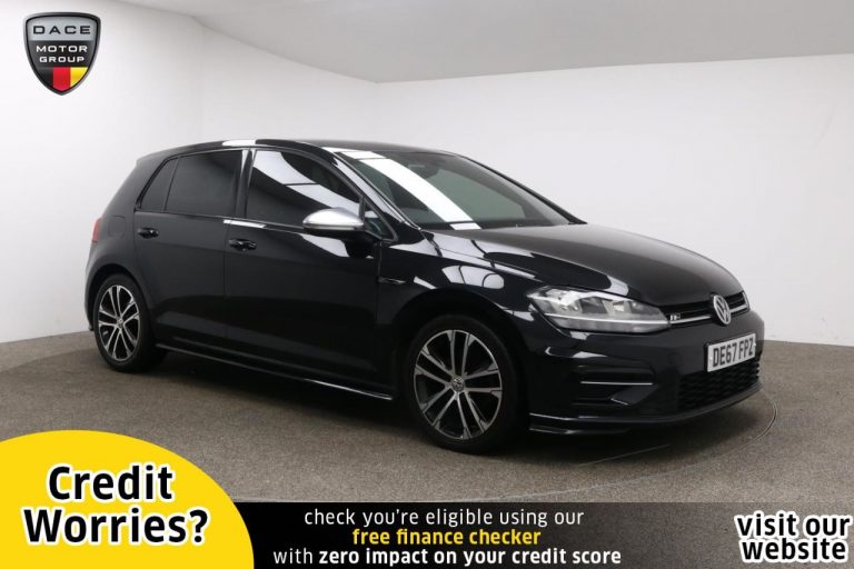 Used 2017 BLACK VOLKSWAGEN GOLF Hatchback 2.0 R-LINE TDI BLUEMOTION TECHNOLOGY DSG 5d AUTO 148 BHP DIESEL (reg. 2017-10-19) (Automatic) for sale in Stockport