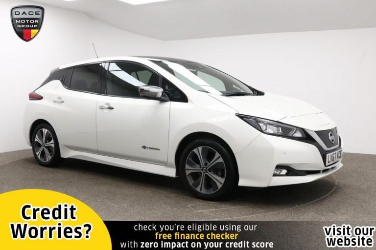 Used 2018 WHITE NISSAN LEAF Hatchback 0.0 TEKNA 5d AUTO 148 BHP ELECTRIC (reg. 2018-01-31) (Automatic) for sale in Stockport
