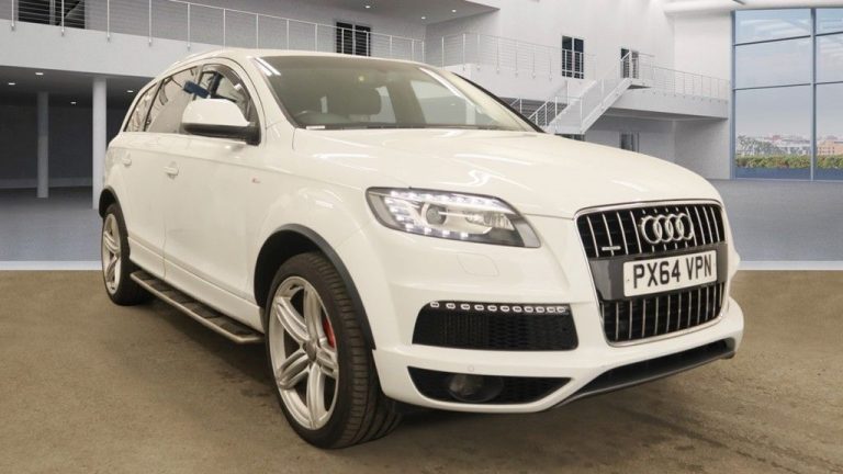 Used 2014 WHITE AUDI Q7 Estate 3.0 TDI QUATTRO S LINE PLUS 5DR AUTO 245 BHP DIESEL (reg. 2014-09-26) (Automatic) for sale in Stockport