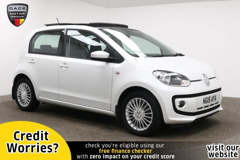 Used 2015 WHITE VOLKSWAGEN UP Hatchback 1.0 HIGH UP 5d AUTO 74 BHP PETROL (reg. 2015-05-29) (Automatic) for sale in Stockport