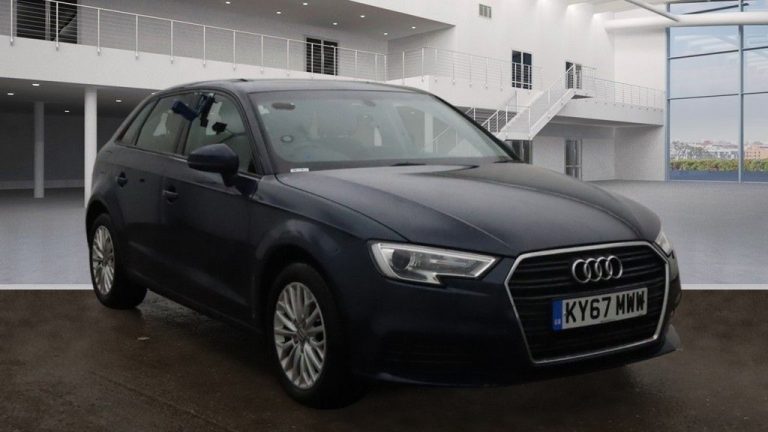 Used 2017 BLUE AUDI A3 Hatchback 2.0 TDI SE TECHNIK 5DR AUTO 148 BHP DIESEL (reg. 2017-09-08) (Automatic) for sale in Stockport