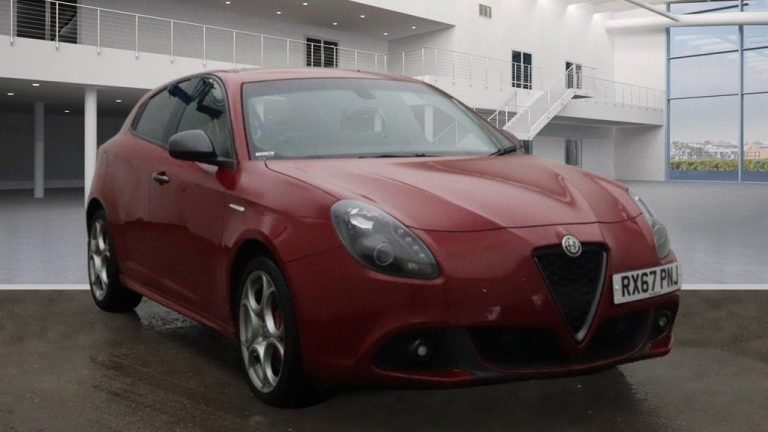 Used 2017 RED ALFA ROMEO GIULIETTA Hatchback 1.4 TB MULTIAIR SPECIALE TCT 5d AUTO 170 BHP PETROL (reg. 2017-09-20) (Automatic) for sale in Stockport