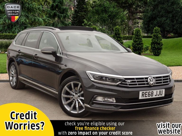 Used 2018 GREY VOLKSWAGEN PASSAT Estate 2.0 R-LINE TDI DSG 5d AUTO 148 BHP DIESEL (reg. 2018-11-05) (Automatic) for sale in Stockport