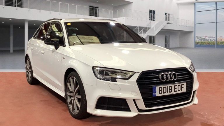 Used 2018 WHITE AUDI A3 Hatchback 2.0 TDI BLACK EDITION 5DR AUTO 148 BHP DIESEL (reg. 2018-04-26) (Automatic) for sale in Stockport