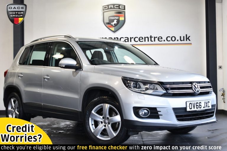 Used 2016 SILVER VOLKSWAGEN TIGUAN SUV 1.4 MODA TSI BLUEMOTION TECHNOLOGY DSG 5DR 158 BHP PETROL (reg. 2016-12-21) (Automatic) for sale in Stockport