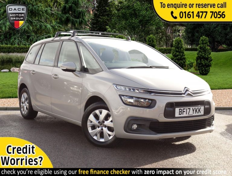 Used 2017 BEIGE CITROEN C4 GRAND PICASSO MPV 1.6 BLUEHDI TOUCH EDITION S/S EAT6 5d AUTO 118 BHP DIESEL (reg. 2017-04-19) (Automatic) for sale in Stockport
