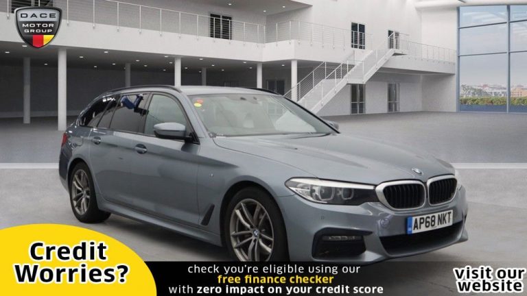 Used 2019 BLUE BMW 5 SERIES Estate 2.0 520D M SPORT TOURING 5d AUTO 188 BHP DIESEL (reg. 2019-02-28) (Automatic) for sale in Stockport