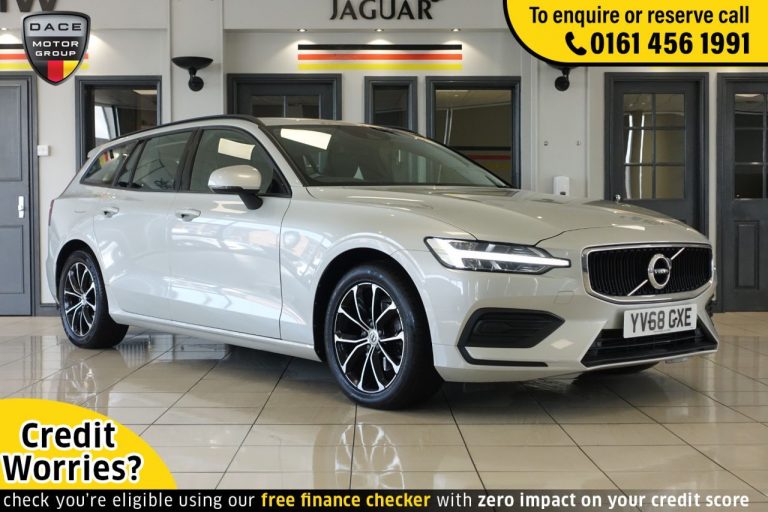 Used 2019 GOLD VOLVO V60 Estate 2.0 D3 MOMENTUM 5d AUTO 148 BHP DIESEL (reg. 2019-02-12) (Automatic) for sale in Stockport