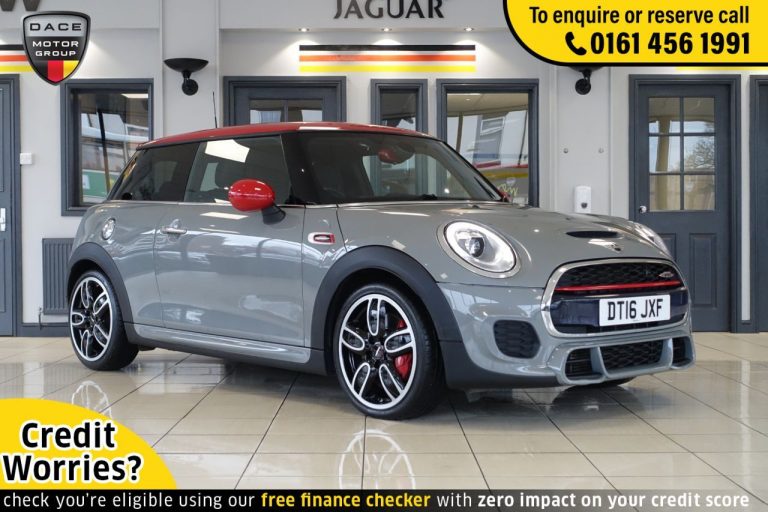Used 2016 GREY MINI HATCH JOHN COOPER WORKS Hatchback 2.0 JOHN COOPER WORKS 3d AUTO 228 BHP PETROL (reg. 2016-06-30) (Automatic) for sale in Stockport