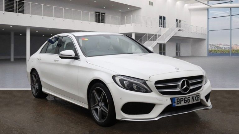 Used 2017 WHITE MERCEDES-BENZ C-CLASS Saloon 2.1 C250 D AMG LINE 4DR AUTO 204 BHP DIESEL (reg. 2017-01-18) (Automatic) for sale in Stockport