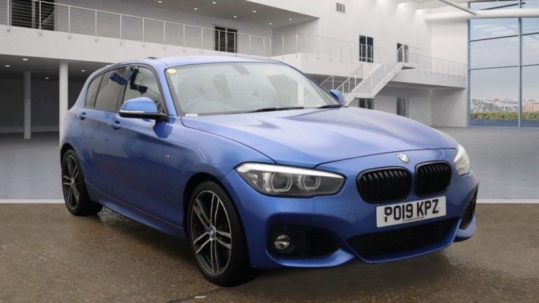 Used 2019 BLUE BMW 1 SERIES Hatchback 1.5 118I M SPORT SHADOW EDITION 5DR AUTO 134 BHP PETROL (reg. 2019-03-29) (Automatic) for sale in Stockport