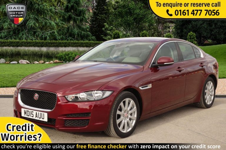 Used 2015 RED JAGUAR XE Saloon 2.0 GTDI SE 4d AUTO 197 BHP PETROL (reg. 2015-07-20) (Automatic) for sale in Stockport