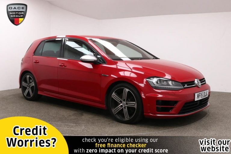 Used 2015 RED VOLKSWAGEN GOLF Hatchback 2.0 R DSG 5d AUTO 298 BHP PETROL (reg. 2015-05-08) (Automatic) for sale in Stockport