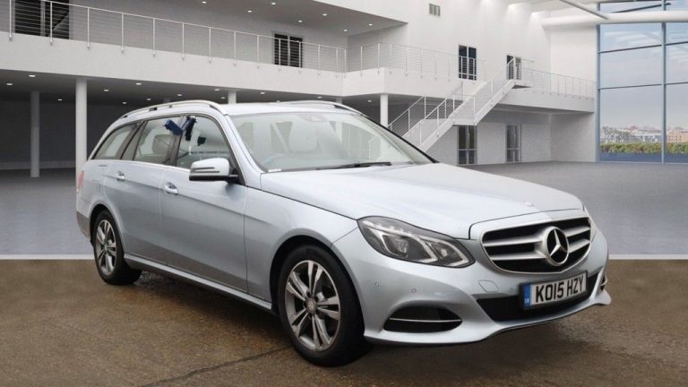 Used 2015 SILVER MERCEDES-BENZ E-CLASS Estate 2.1 E220 BLUETEC SE 5DR AUTO 174 BHP DIESEL (reg. 2015-07-07) (Automatic) for sale in Stockport