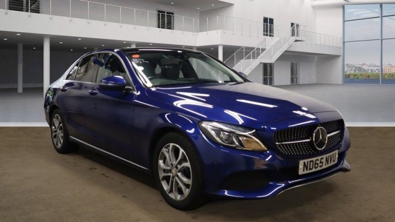 Used 2016 BLUE MERCEDES-BENZ C-CLASS Saloon 2.0 C350 E SPORT PREMIUM PLUS 4DR AUTO 208 BHP HYBRID ELECTRIC (reg. 2016-02-03) (Automatic) for sale in Stockport