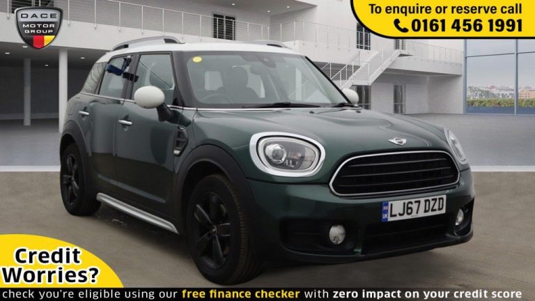 Used 2017 GREEN MINI COUNTRYMAN Hatchback 1.5 COOPER 5d AUTO 134 BHP DIESEL (reg. 2017-10-17) (Automatic) for sale in Stockport