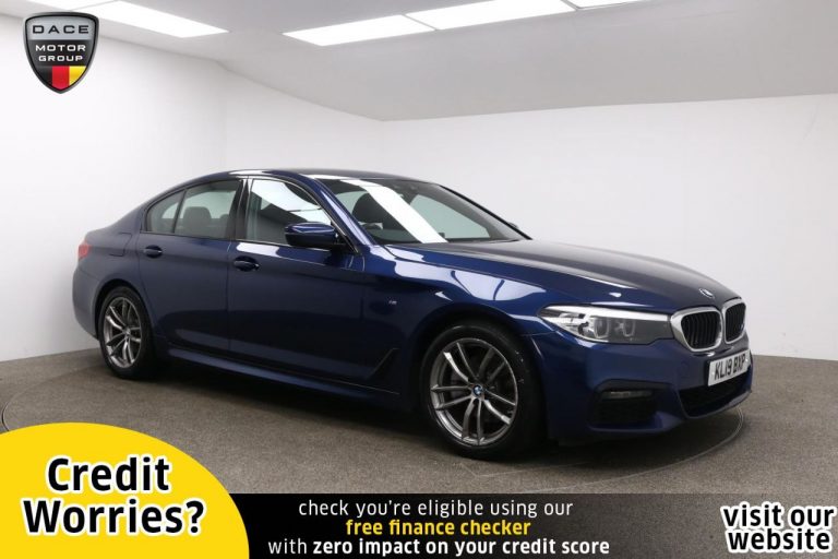 Used 2019 BLUE BMW 5 SERIES Saloon 2.0 520I M SPORT 4d AUTO 181 BHP PETROL (reg. 2019-06-25) (Automatic) for sale in Stockport