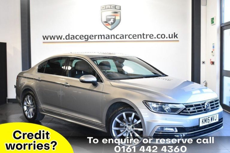 Used 2015 SILVER VOLKSWAGEN PASSAT Saloon 2.0 R LINE TDI BLUEMOTION TECHNOLOGY DSG 4DR 188 BHP DIESEL (reg. 2015-07-23) (Automatic) for sale in Stockport