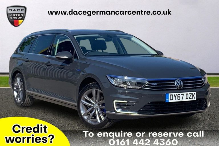 Used 2017 GREY VOLKSWAGEN PASSAT Estate 1.4 GTE DSG 5DR AUTO 156 BHP HYBRID ELECTRIC (reg. 2017-10-12) (Automatic) for sale in Stockport