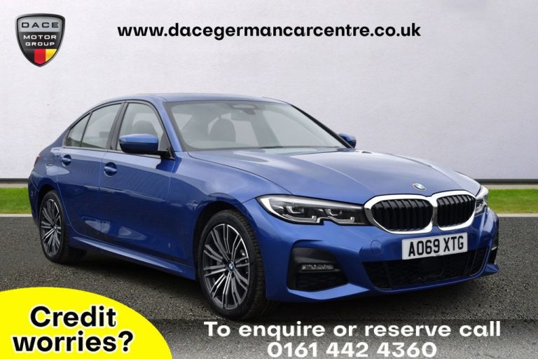 Used 2019 BLUE BMW 3 SERIES Saloon 2.0 330E M SPORT PHEV 4DR AUTO 289 BHP HYBRID ELECTRIC (reg. 2019-12-05) (Automatic) for sale in Stockport