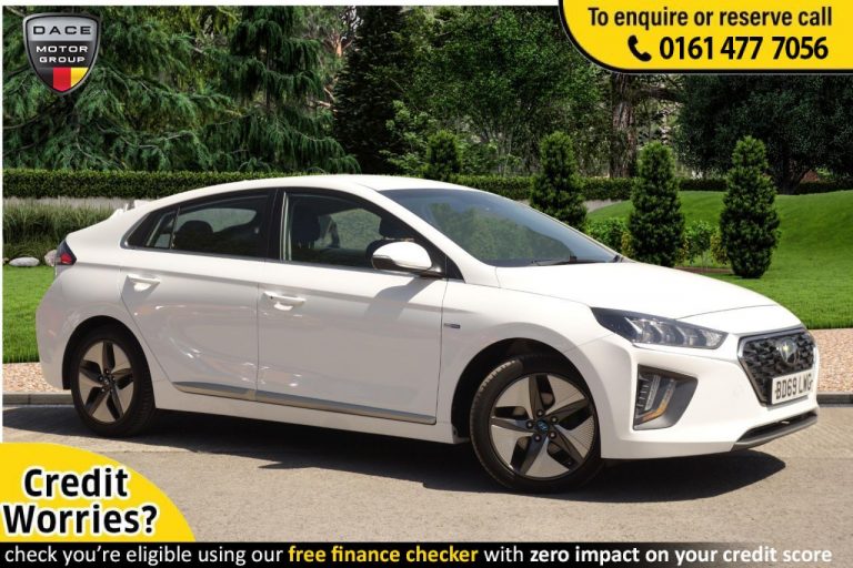 Used 2019 WHITE HYUNDAI IONIQ Hatchback 1.6 FIRST EDITION MHEV 5d AUTO 140 BHP HYBRID ELECTRIC (reg. 2019-11-21) (Automatic) for sale in Stockport