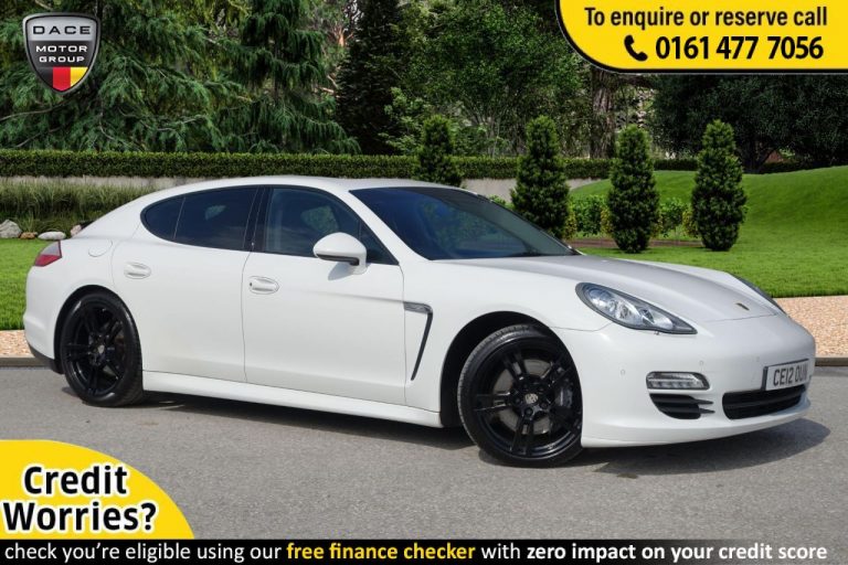 Used 2012 WHITE PORSCHE PANAMERA Hatchback 3.0 D V6 TIPTRONIC 5d 250 BHP DIESEL (reg. 2012-04-03) (Automatic) for sale in Stockport