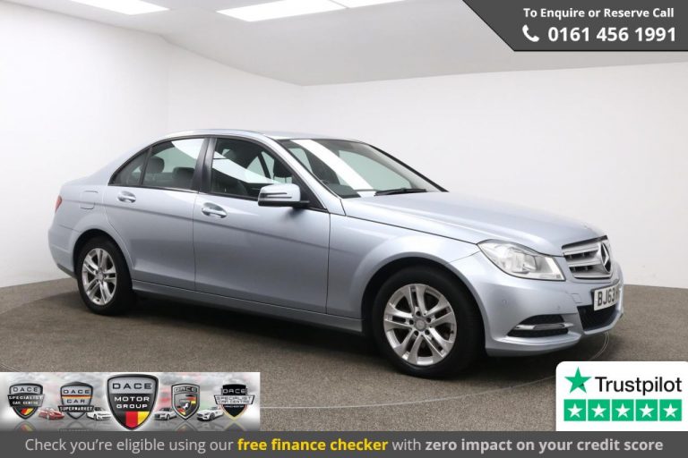 Used 2013 SILVER MERCEDES-BENZ C-CLASS Saloon 2.1 C220 CDI BLUEEFFICIENCY EXECUTIVE SE 4d 168 BHP DIESEL (reg. 2013-10-30) (Automatic) for sale in Stockport