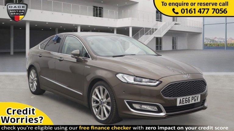 Used 2016 BROWN FORD MONDEO Saloon 2.0 VIGNALE TDCI 4d AUTO 207 BHP DIESEL (reg. 2016-10-18) (Automatic) for sale in Stockport