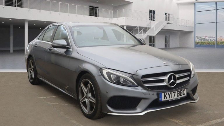 Used 2017 GREY MERCEDES-BENZ C-CLASS Saloon 2.1 C 220 D AMG LINE 4d AUTO 170 BHP DIESEL (reg. 2017-07-26) (Automatic) for sale in Stockport