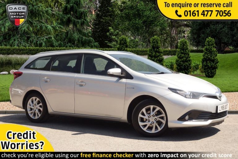 Used 2018 SILVER TOYOTA AURIS Estate 1.8 VVT-I ICON TECH TOURING SPORTS 5d AUTO 135 BHP HYBRID ELECTRIC (reg. 2018-08-28) (Automatic) for sale in Stockport