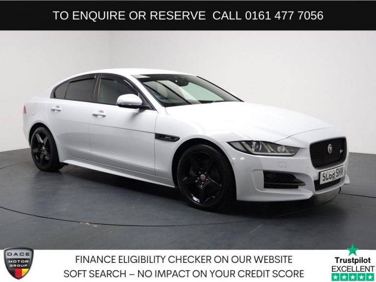 Used 2018 WHITE JAGUAR XE Saloon 2.0i GPF R-Sport Saloon 4dr Petrol Auto Euro 6 (s/s) (200 ps) PETROL (reg. 2018-09-14) (Automatic) for sale in Stockport
