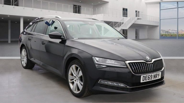 Used 2019 BLACK SKODA SUPERB Estate 2.0 TDI SE L Estate 5dr Diesel DSG Euro 6 (s/s) (150 ps) DIESEL (reg. 2019-12-04) (Automatic) for sale in Stockport