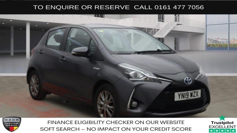 Used 2019 GREY TOYOTA YARIS Hatchback 1.5 VVT-h Icon Hatchback 5dr Petrol Hybrid E-CVT Euro 6 (s/s) (100 ps) PETROL HYBRID (reg. 2019-03-13) (Automatic) for sale in Stockport