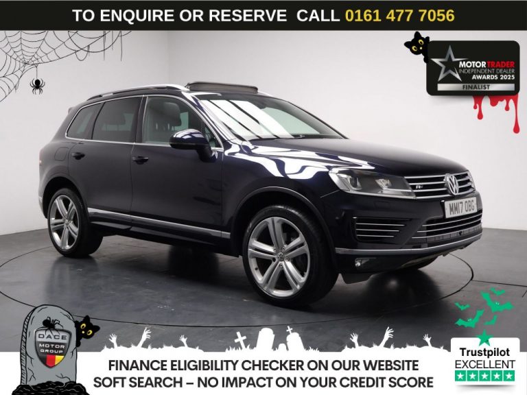 Used 2017 BLUE VOLKSWAGEN TOUAREG SUV 3.0 TDI V6 BlueMotion Tech R-Line Plus SUV 5dr Diesel Tiptronic 4WD Euro 6 (s/s) (262 ps) DIESEL (reg. 2017-07-27) (Automatic) for sale in Stockport