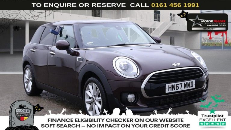 Used 2017 RED MINI CLUBMAN Estate 1.5 Cooper Estate 6dr Petrol Auto Euro 6 (s/s) (136 ps) PETROL (reg. 2017-12-28) (Automatic) for sale in Stockport