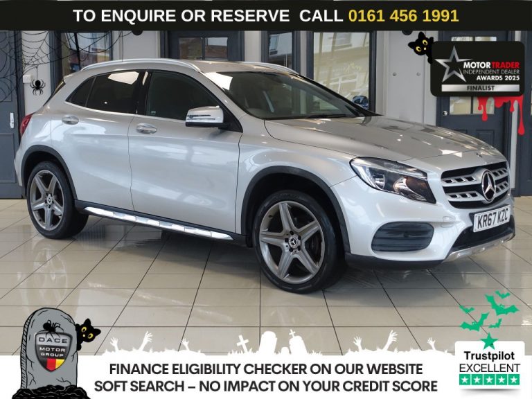 Used 2017 SILVER MERCEDES-BENZ GLA SUV 2.1 GLA200d AMG Line SUV 5dr Diesel 7G-DCT Euro 6 (s/s) (136 ps) DIESEL (reg. 2017-10-27) (Automatic) for sale in Stockport