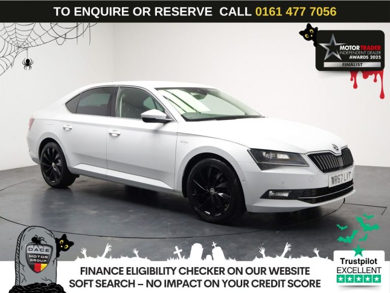 Used 2017 WHITE SKODA SUPERB Hatchback 2.0 TDI Laurin  and  Klement Hatchback 5dr Diesel DSG Euro 6 (s/s) (190 ps) DIESEL (reg. 2017-11-29) (Automatic) for sale in Stockport