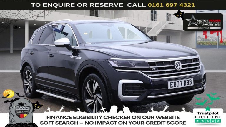 Used 2018 BLACK VOLKSWAGEN TOUAREG SUV 3.0 TDI V6 R-Line Tech SUV 5dr Diesel Tiptronic 4Motion Euro 6 (s/s) (286 ps) DIESEL (reg. 2018-06-20) (Automatic) for sale in Stockport