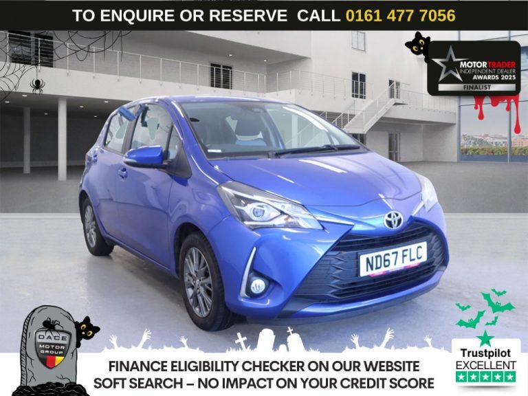 Used 2018 BLUE TOYOTA YARIS Hatchback 1.5 VVT-i Icon Hatchback 5dr Petrol CVT Euro 6 (111 ps) PETROL (reg. 2018-01-19) (Automatic) for sale in Stockport