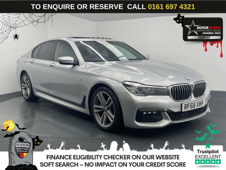 Used 2018 SILVER BMW 7 SERIES Saloon 3.0 740d M Sport Saloon 4dr Diesel Auto xDrive Euro 6 (s/s) (320 ps) DIESEL (reg. 2018-12-28) (Automatic) for sale in Stockport